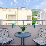 Ana - One Bedroom With Balcony Apartment