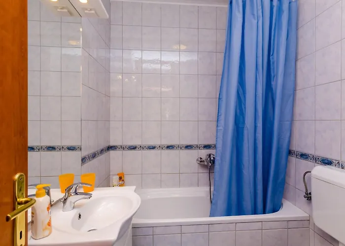 Ana - One Bedroom With Balcony Apartamento Cavtat